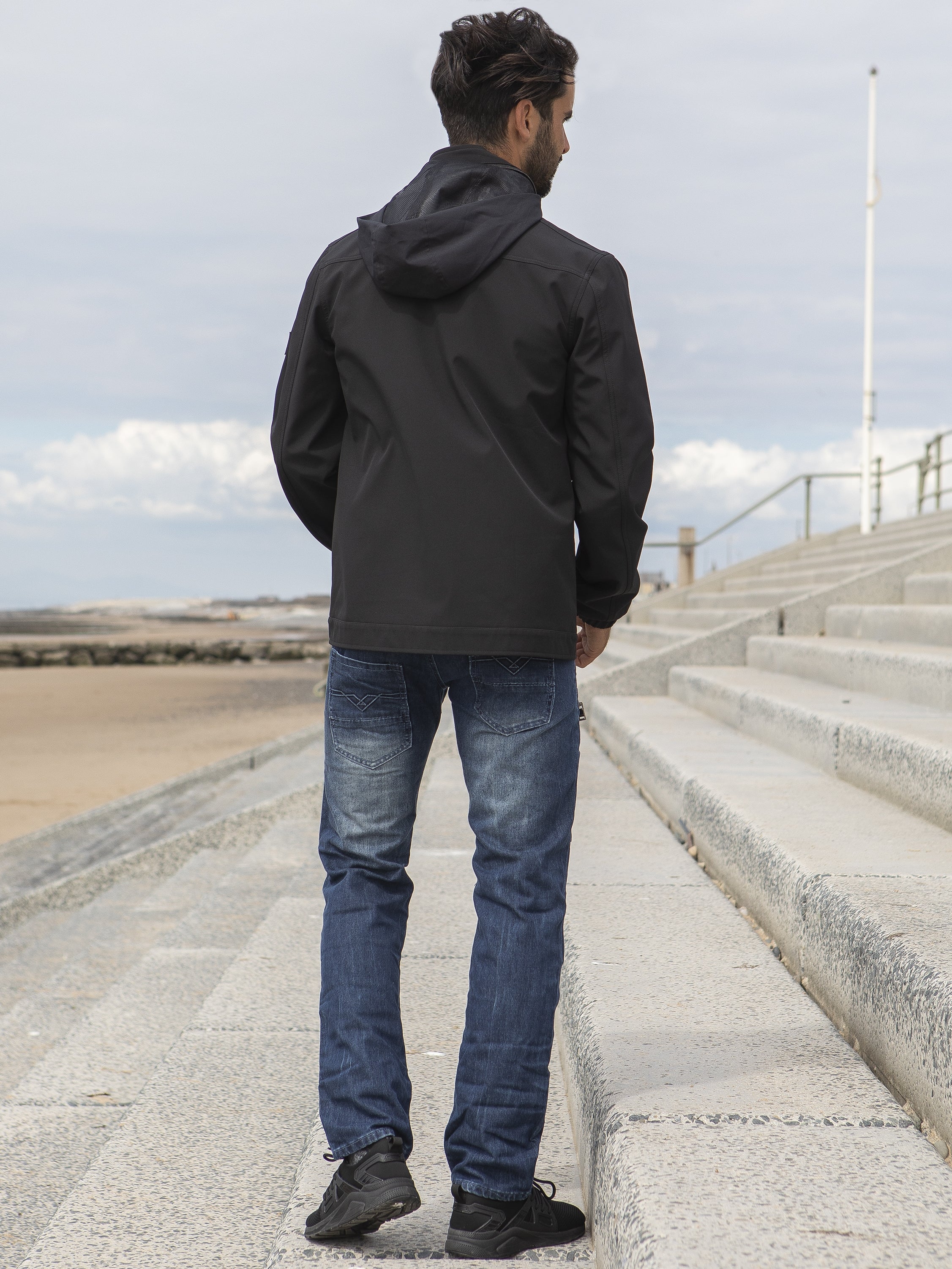 ETO | Designer Men's Black Zip Jacket Style React